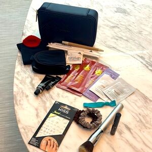 Missoni Cosmetic Bag/ Clutch W/ Oribe, La Mer, Grown Alchemy, Laura Mercier Kiss